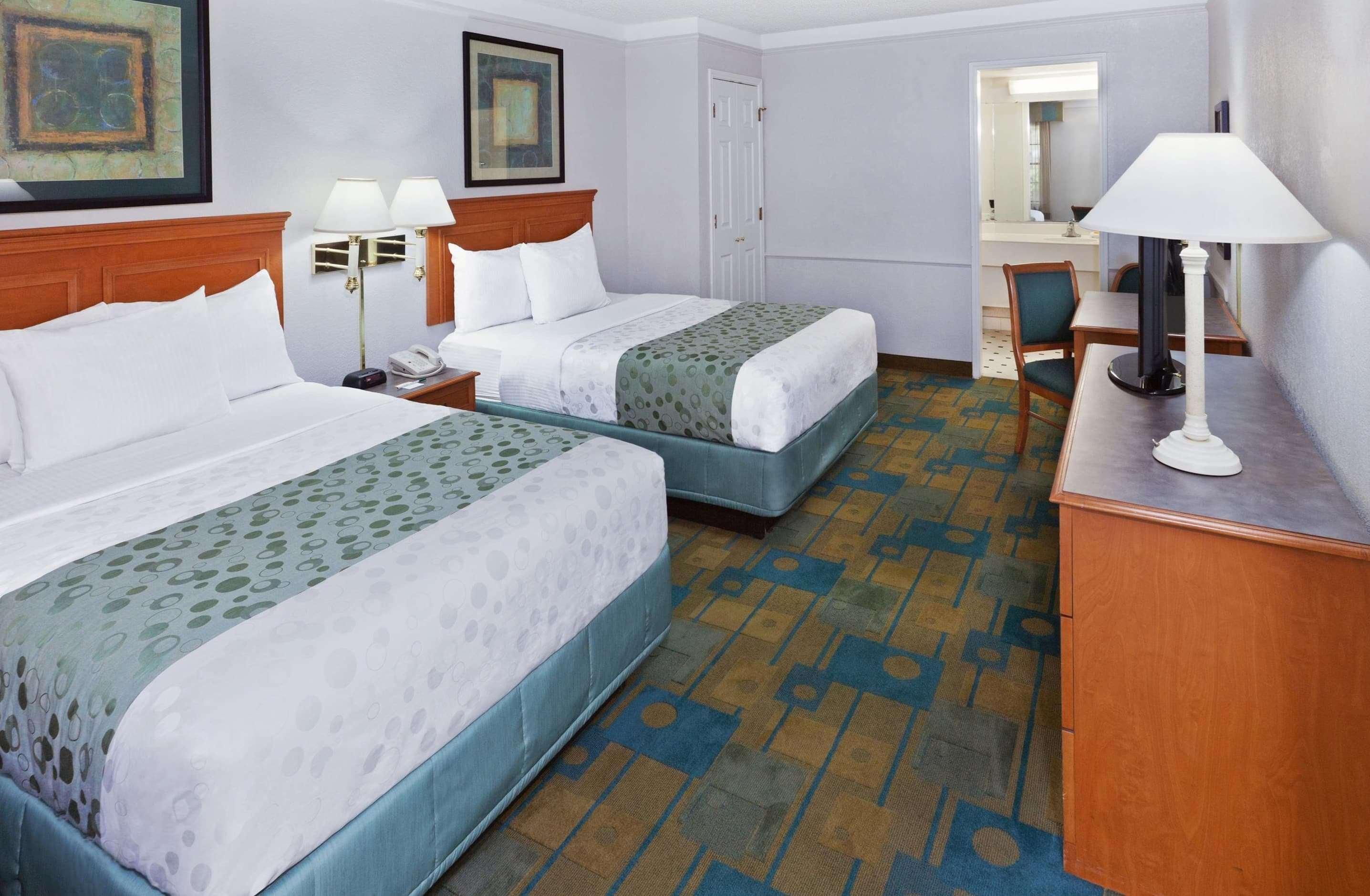 La Quinta Inn By Wyndham Austin Oltorf Bagian luar foto